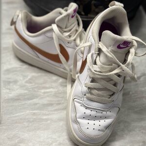 Nike Court Borough Low 2 SE